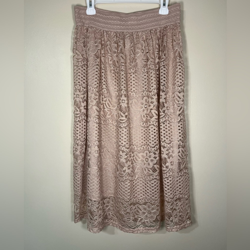 Metro Wear Lace Midi Skirt in Blush Pink Women’s Size M/L
